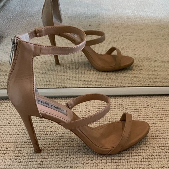 Steve Madden Heels - Picture 1 of 2